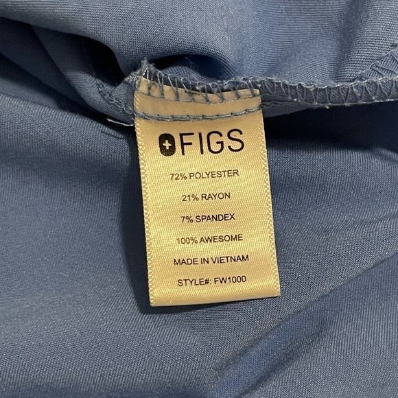 Figs Technical Collection Light Blue Catarina One Pocket Scrub Top Size Small - Picture 6 of 6